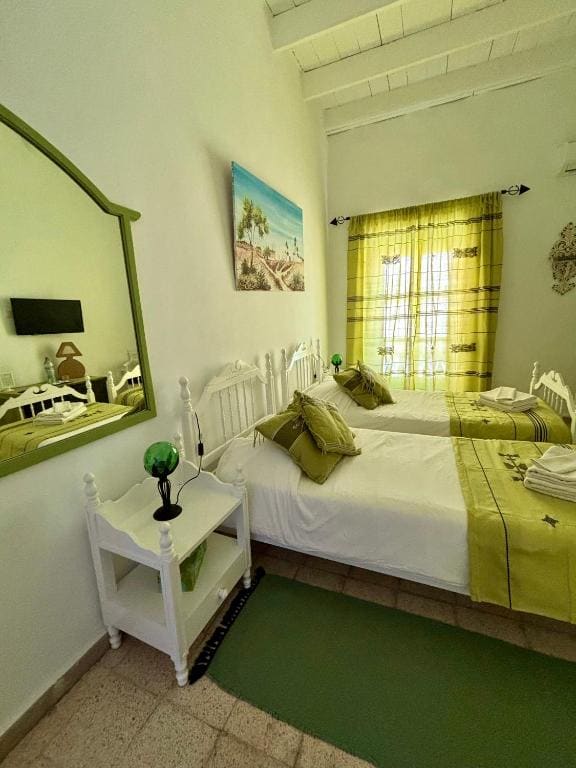 Twin Room with City View room - Image 1