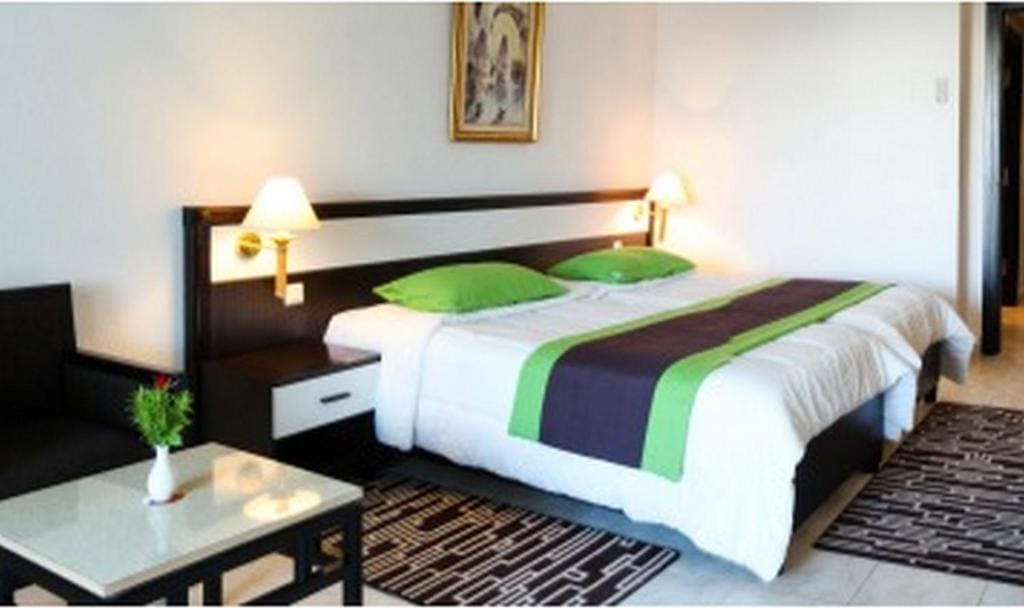 Double Room with Sea View room - Image 3