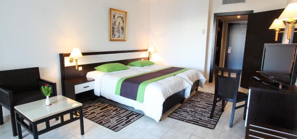 Triple Room with Sea View room - Image 1