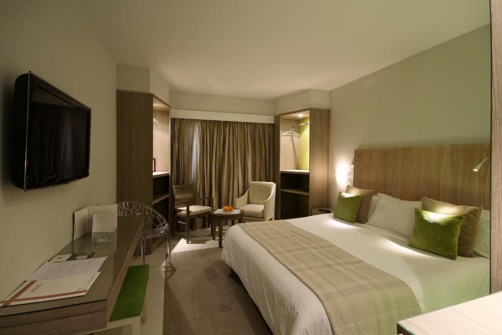 Superior Double Room room - Image 2