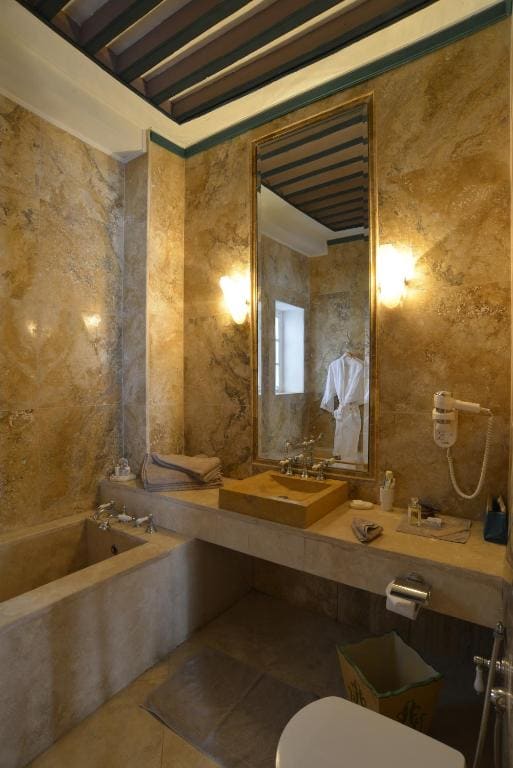 Family Junior Suite room - Image 2