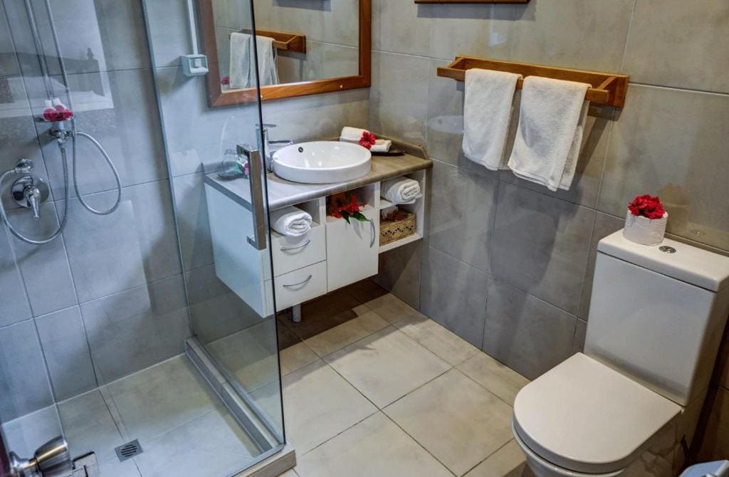 Deluxe Double Room with Balcony and Sea View room - Image 3