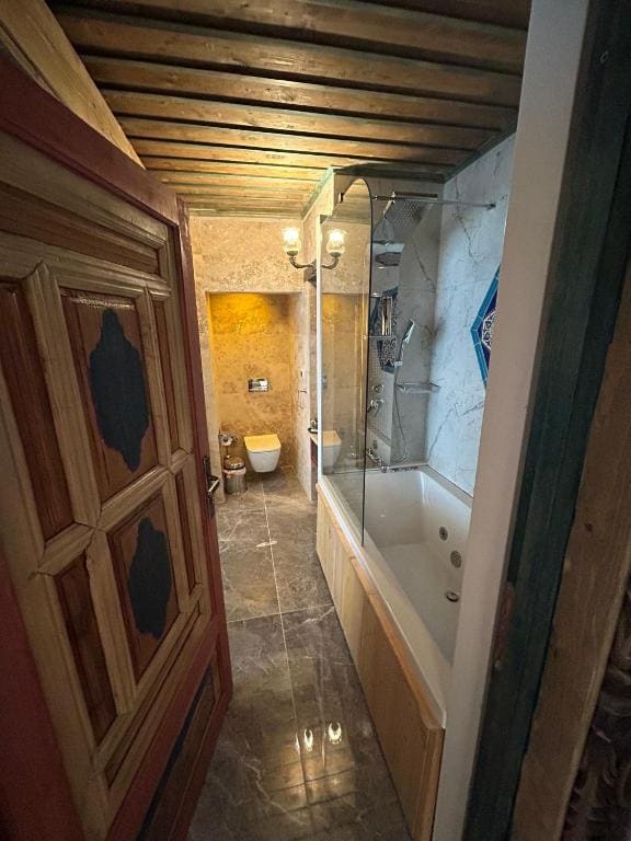 Large Double Room room - Image 2