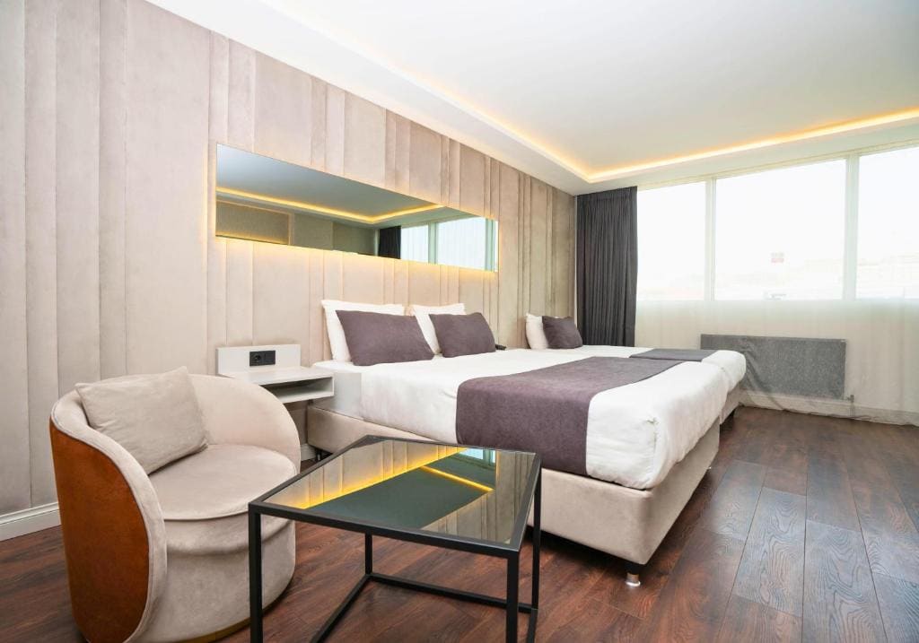 Standard Twin Room room - Image 1