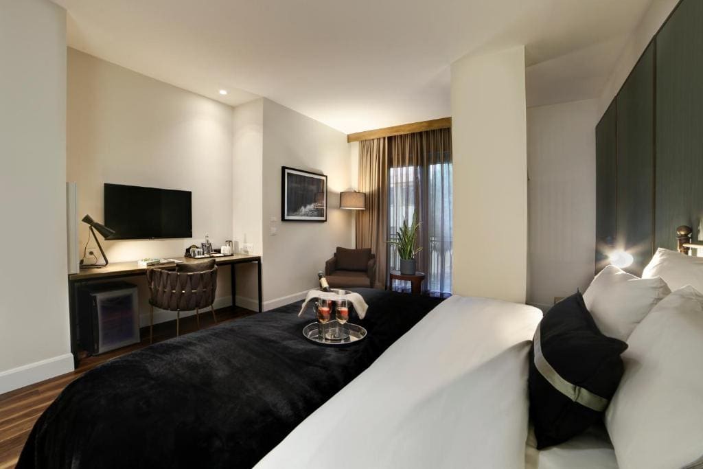 Standard Double or Twin Room room - Image 1