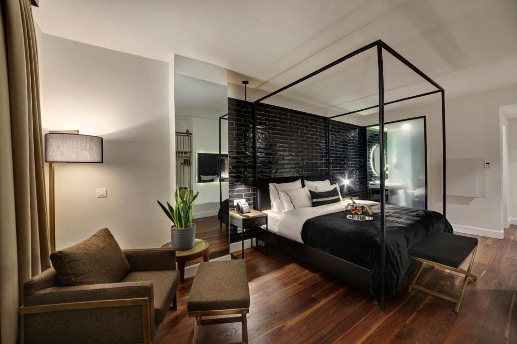 Standard Double or Twin Room room - Image 3
