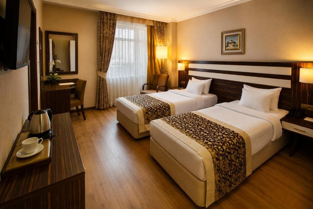 Standard Double or Twin Room room - Image 3