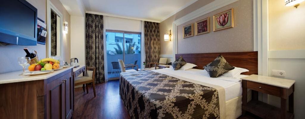 Standard Double or Twin Room with Garden View room - Image 2