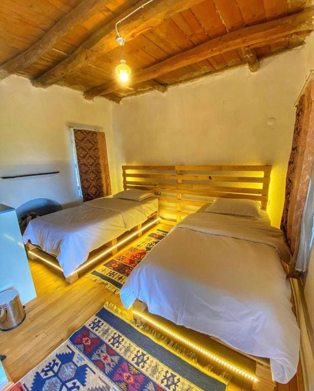 Twin Room with View room - Image 1
