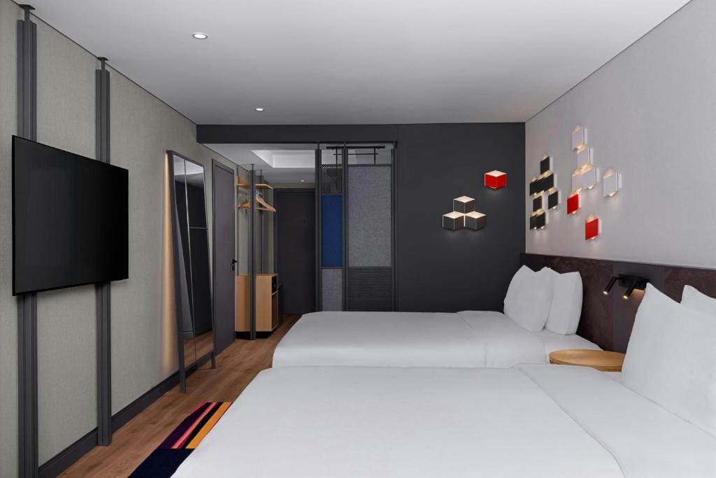 Aloft Twin Room room - Image 3