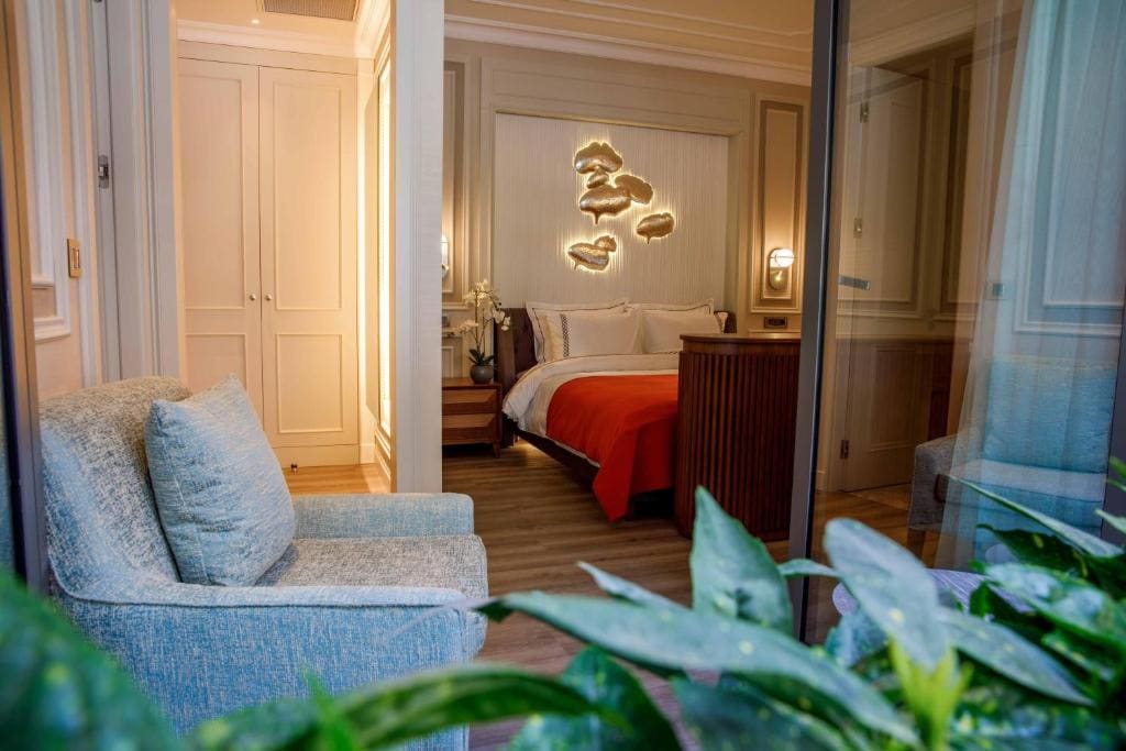 Deluxe Suite room - Image 1