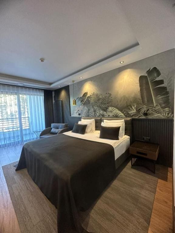 Deluxe Room room - Image 2