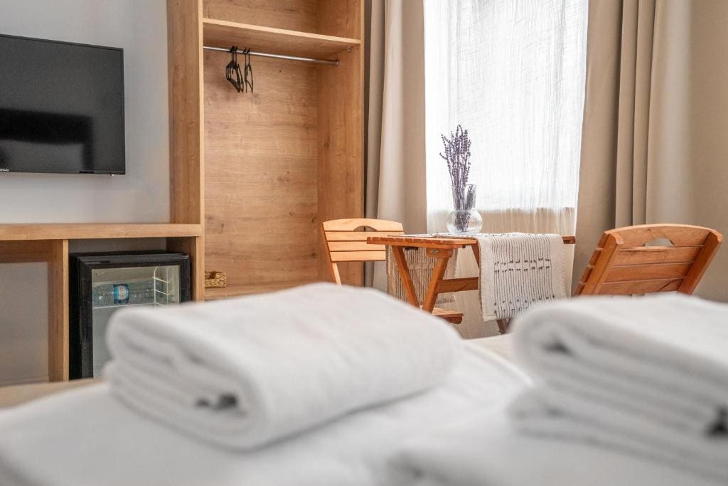 Deluxe Triple Room room - Image 3