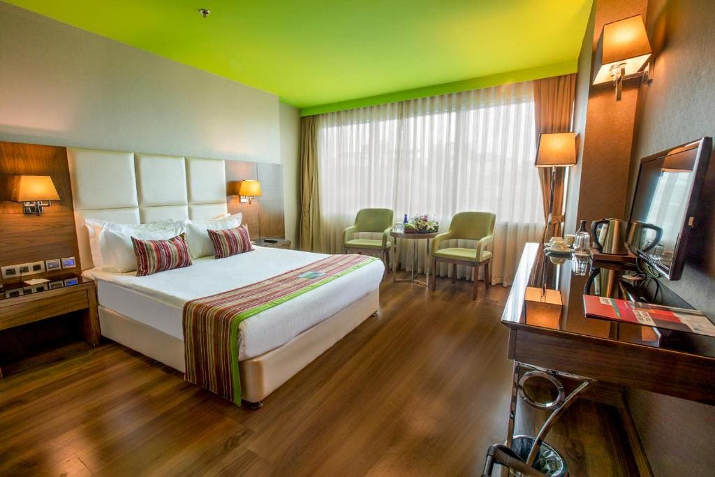 Superior Double or Twin Room room - Image 2