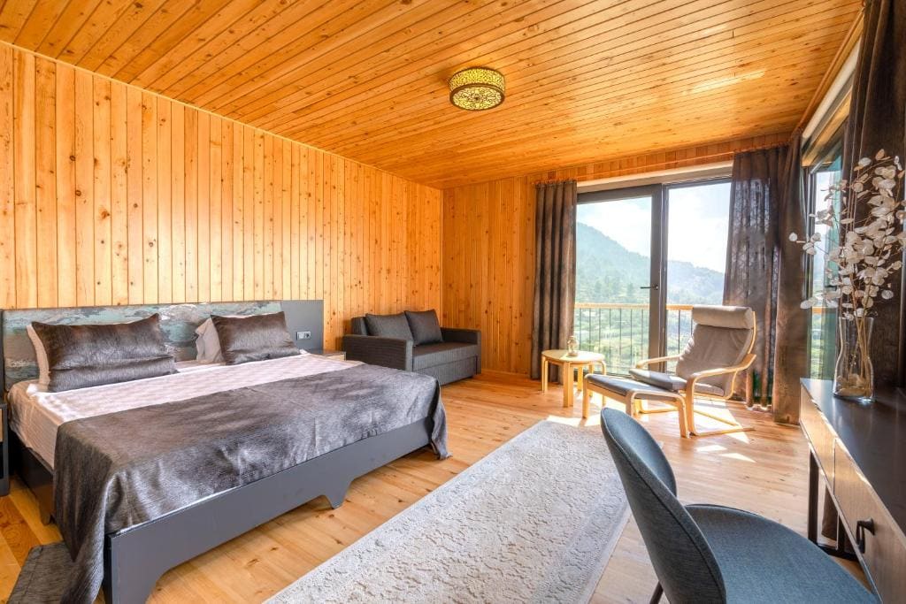 Superior Suite room - Image 1