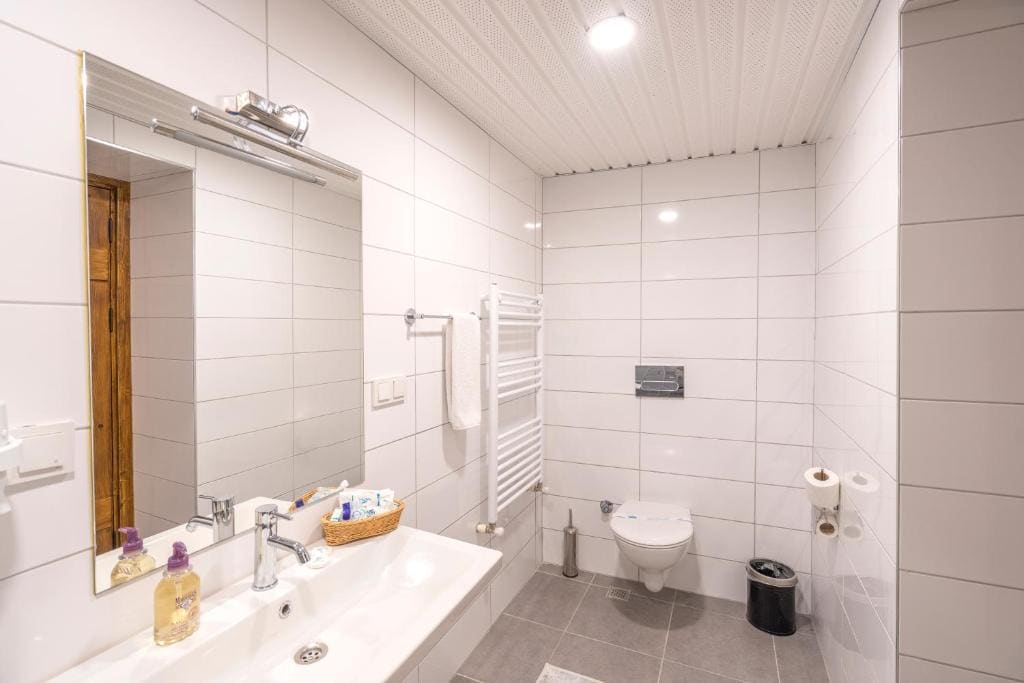 Standard Triple Room room - Image 3