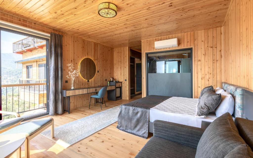 Superior Double Room room - Image 1