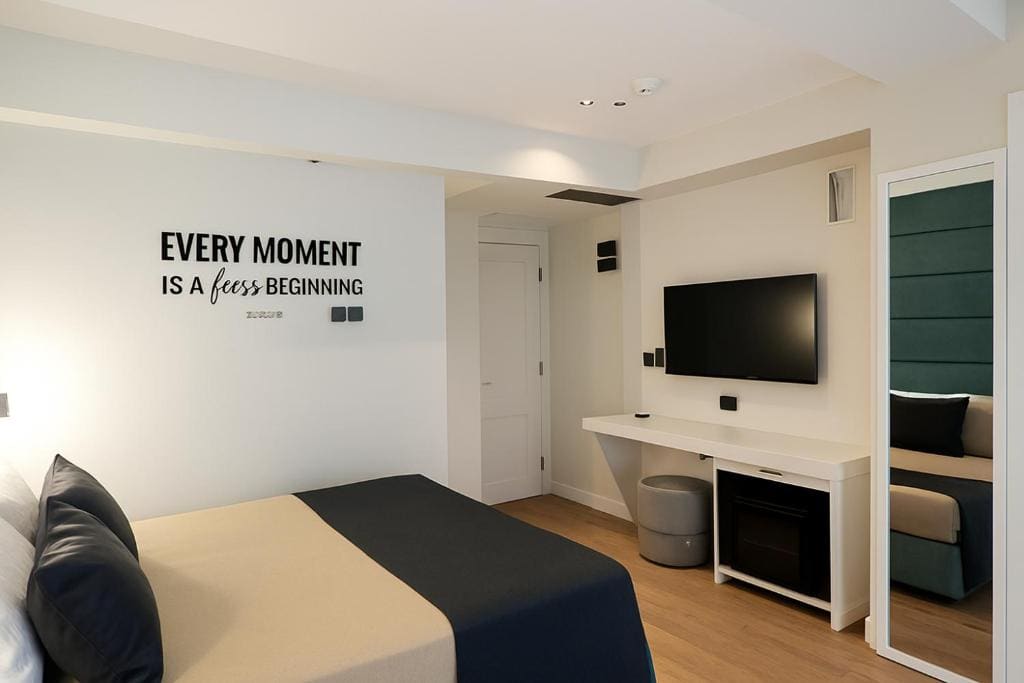 Superior Double Room room - Image 3