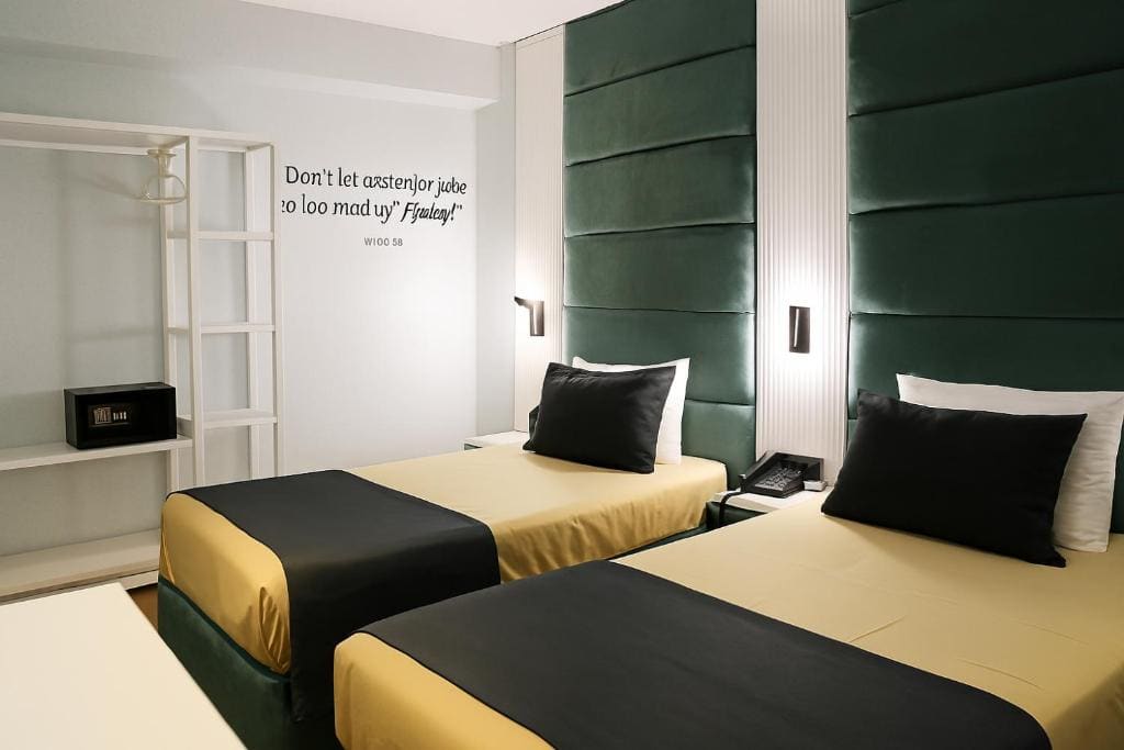 Deluxe Double or Twin Room room - Image 2