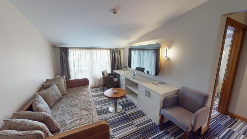 Two-Bedroom Suite room - Image 3