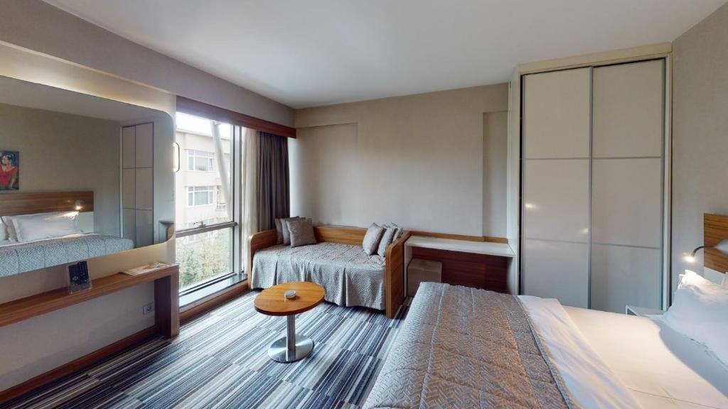 Deluxe Double Room room - Image 2