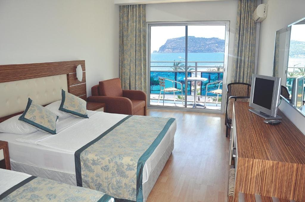 Double or Twin Room room - Image 3