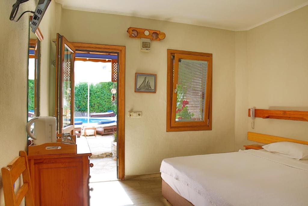 Standard Double or Twin Room room - Image 1