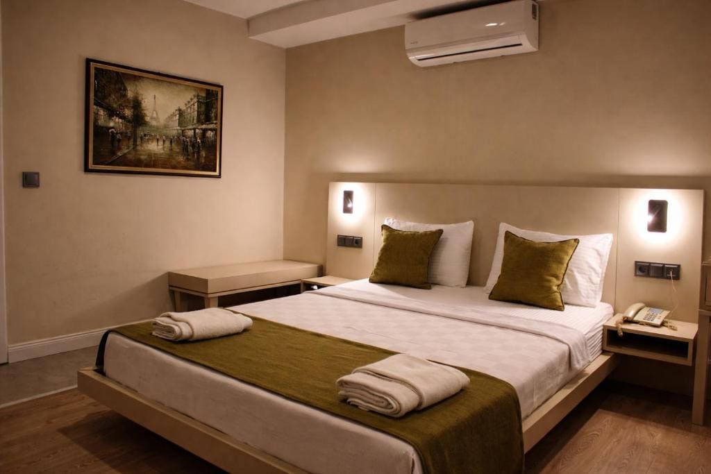 Economy Double Room without Window room - Image 1
