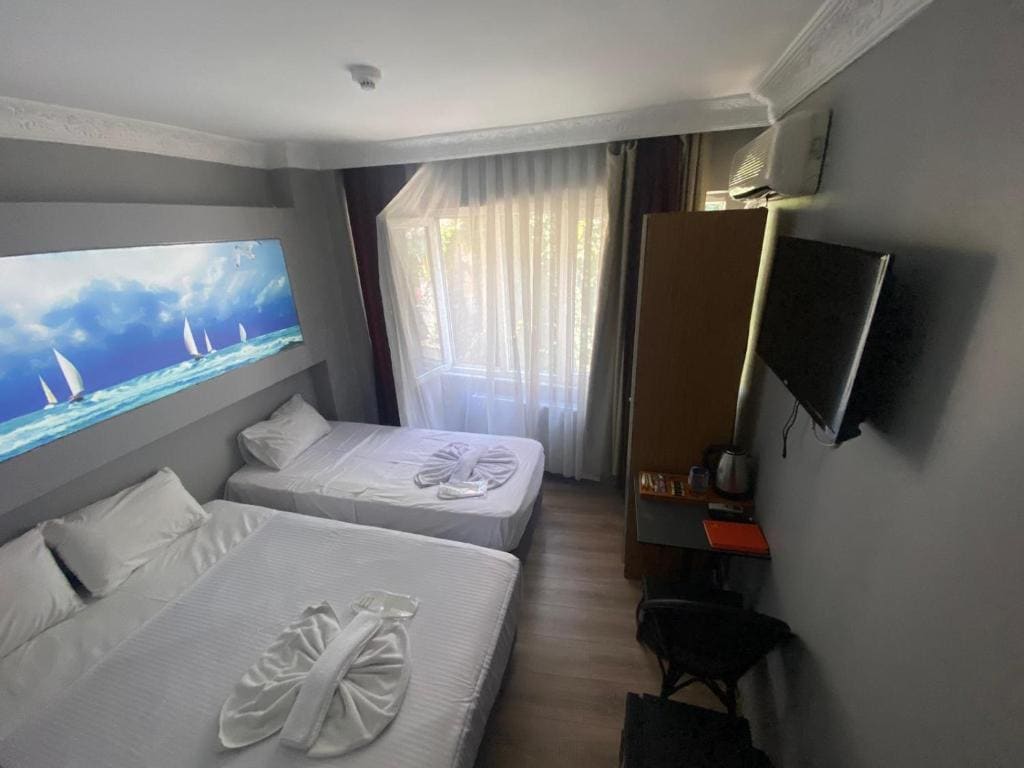 Standard Triple Room room - Image 3