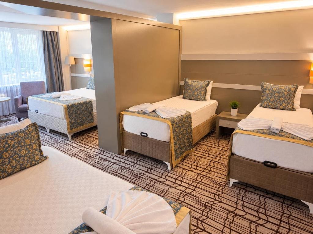 Family Room room - Image 1