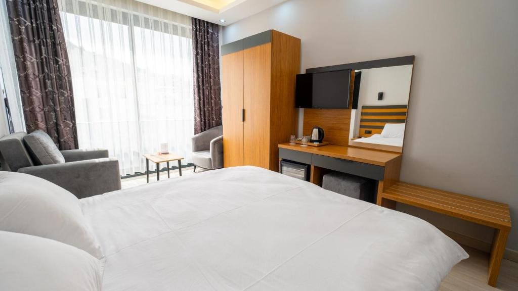 Standard Double Room room - Image 2