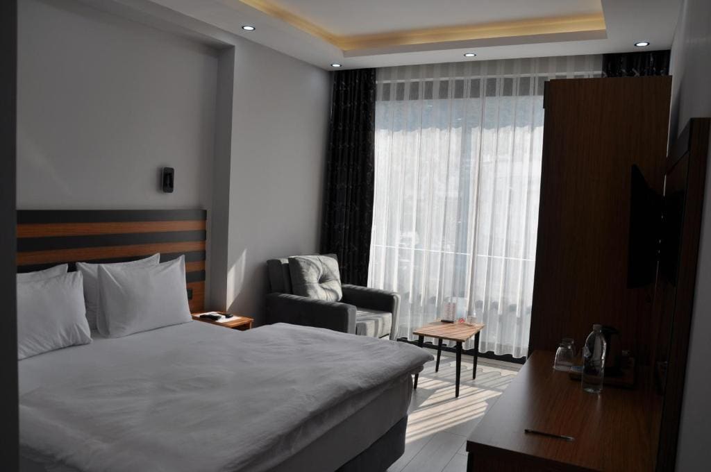 Standard Double Room room - Image 3