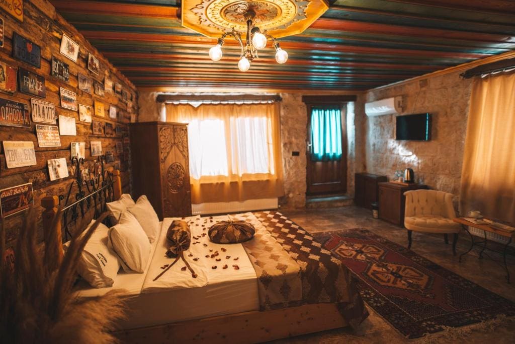 Superior King Room room - Image 2