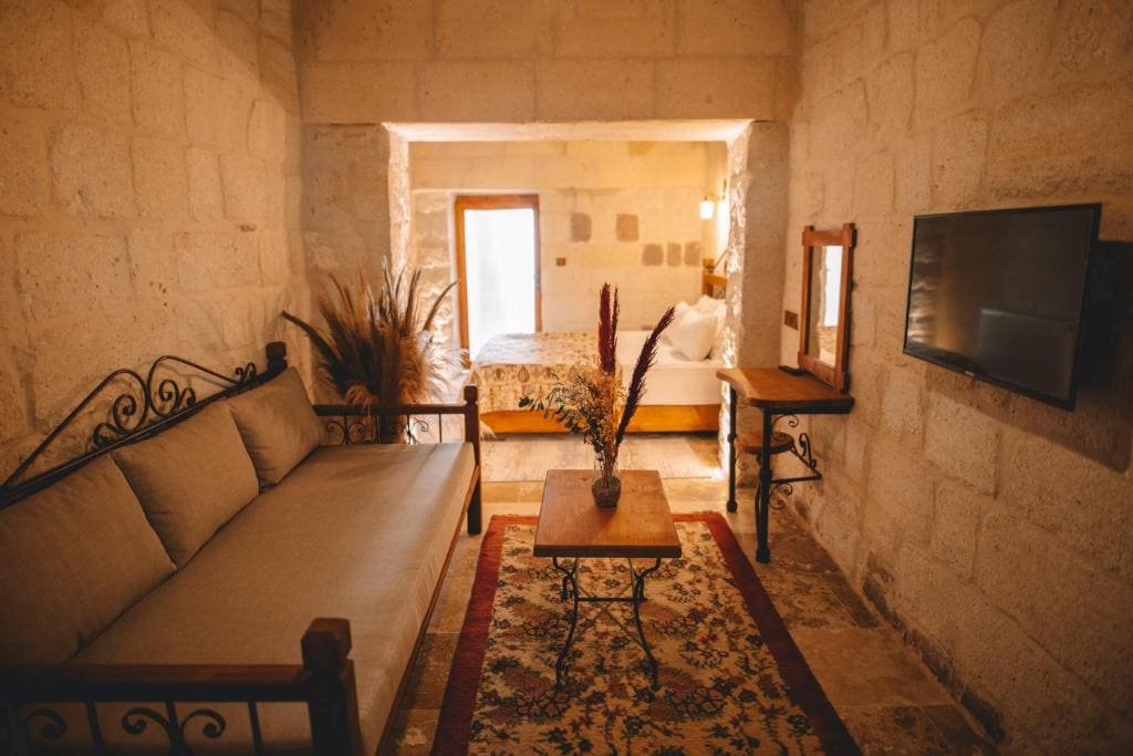 Standard Suite room - Image 2