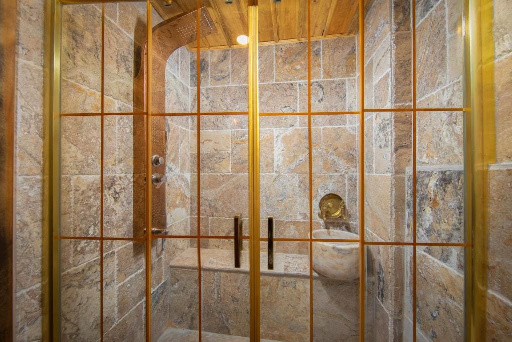 Superior Suite room - Image 2