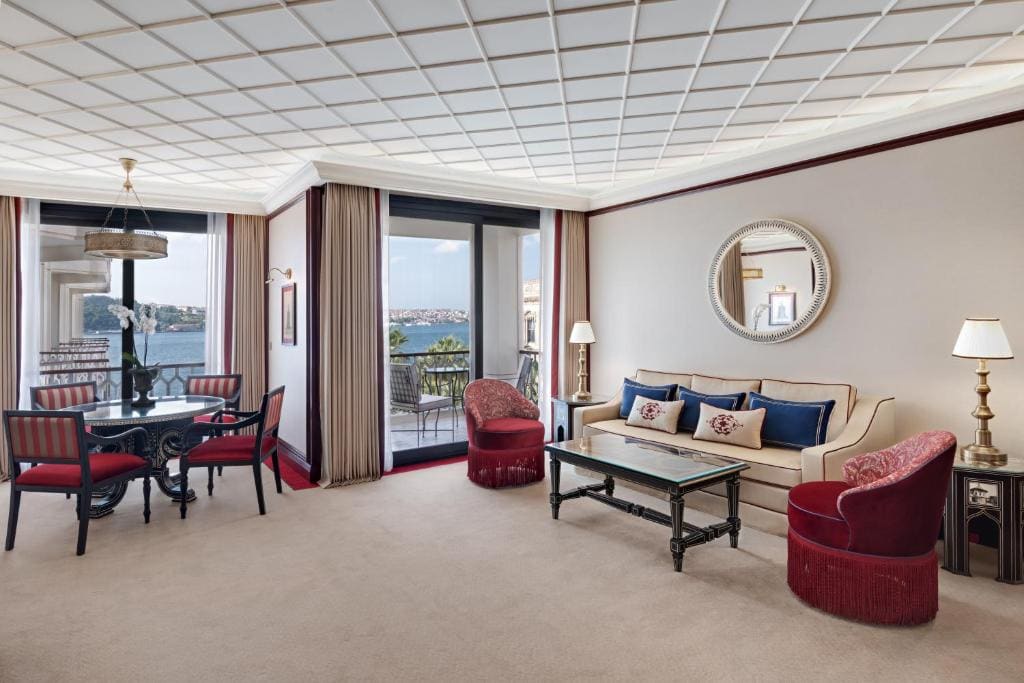 Bosphorus Executive Suite room - Image 3