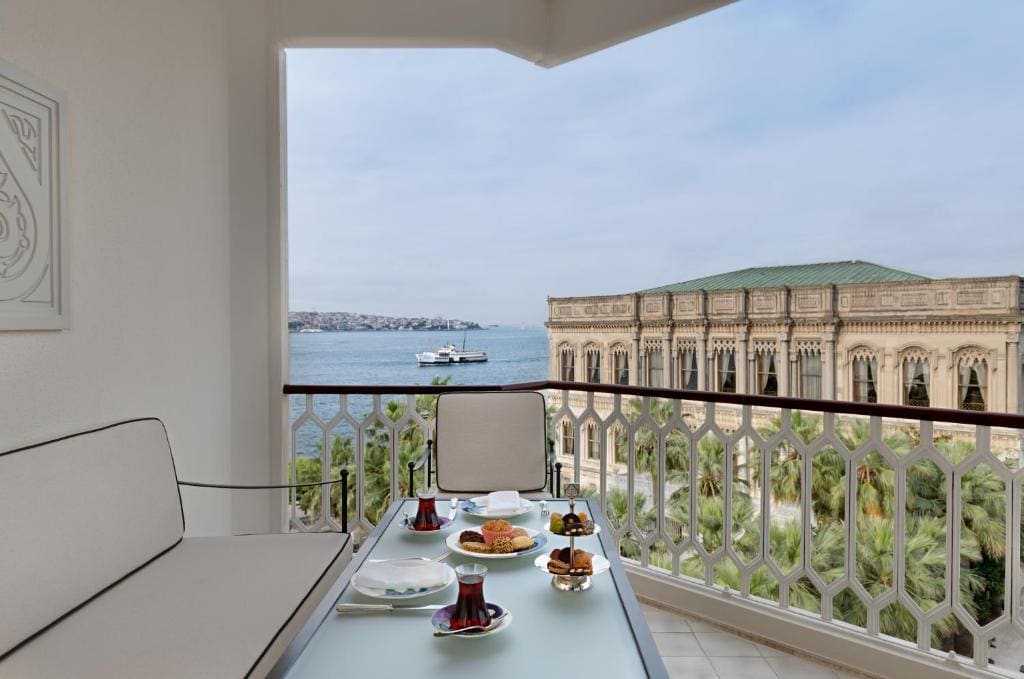 Ciragan Bosphorus View Twin Room room - Image 2