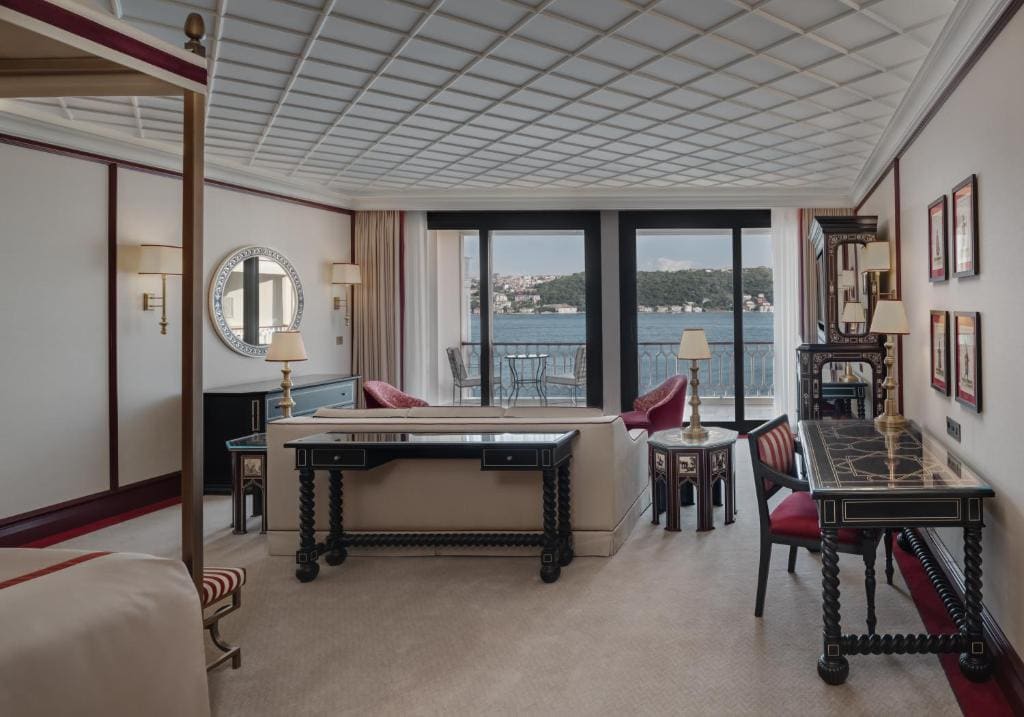 Deluxe Ciragan Bosphorus View King Room room - Image 1
