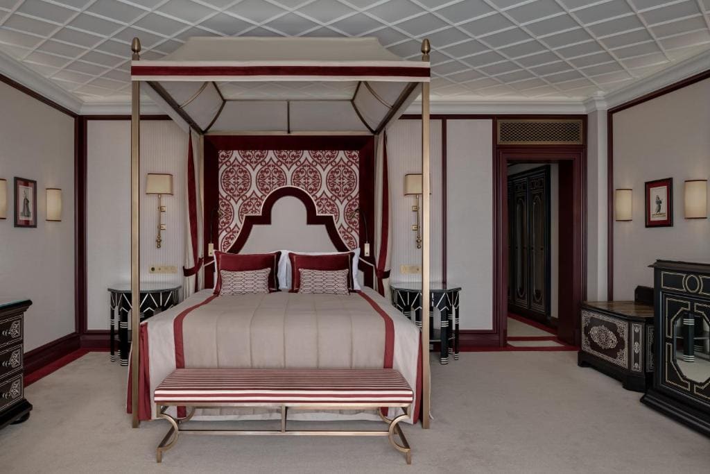 Grand Deluxe Ciragan Bosphorus View King Room room - Image 2