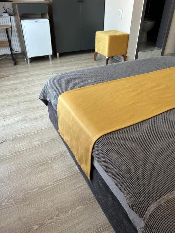 Family Room room - Image 2