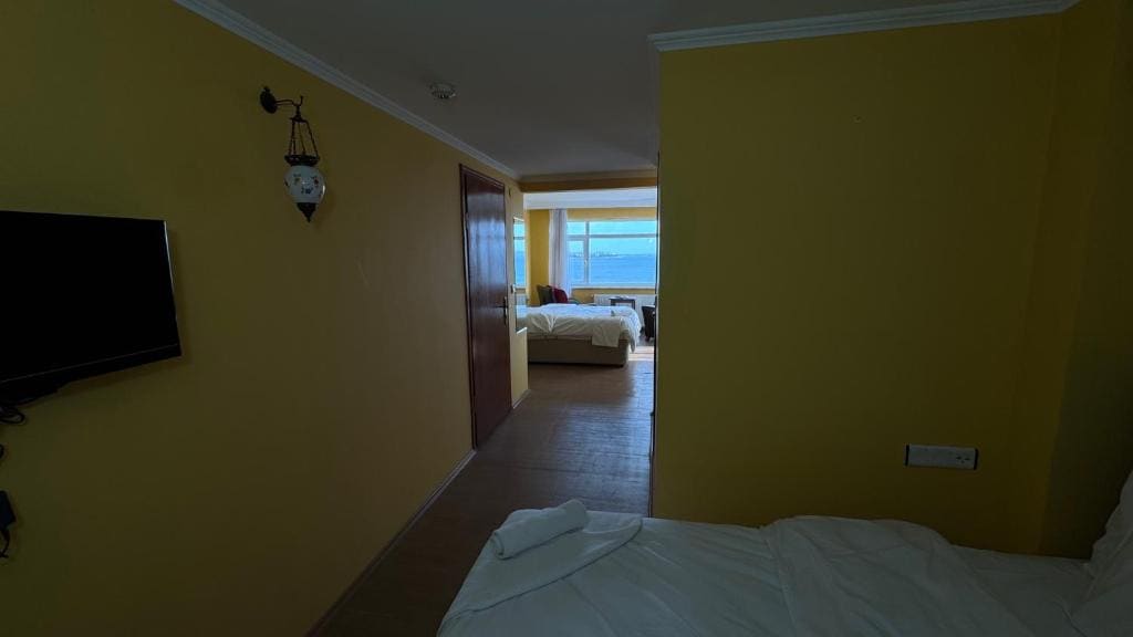 Suite with Sea View room - Image 1