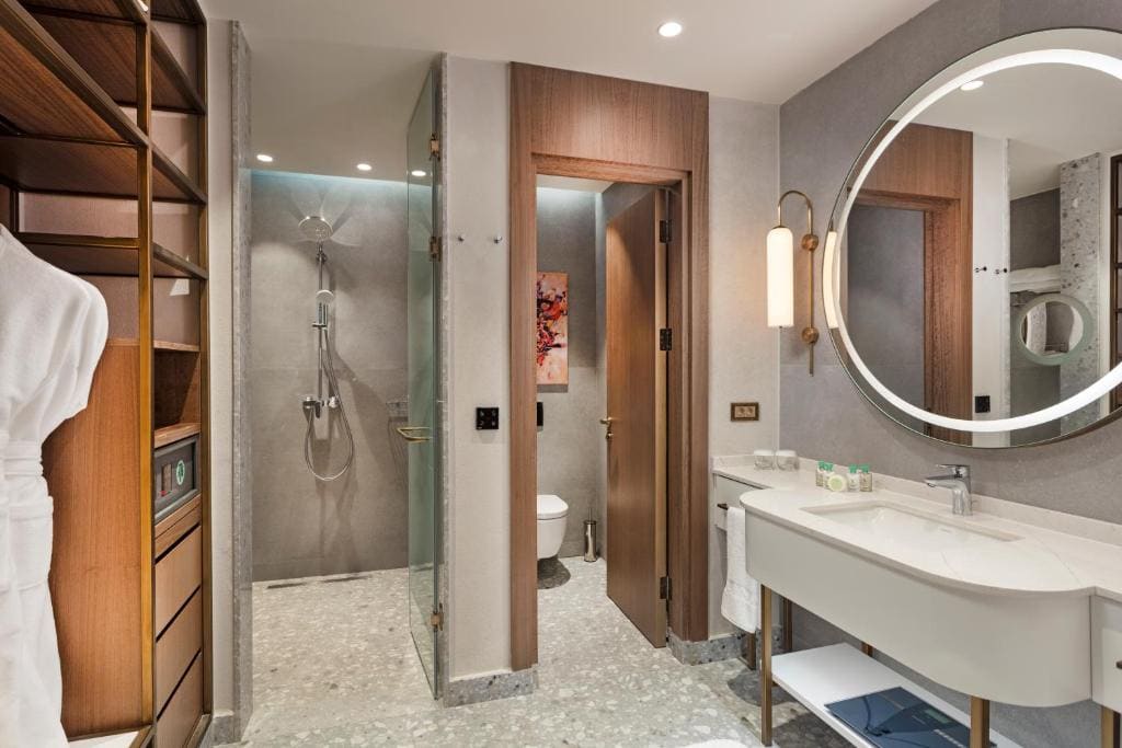Superior Double or Twin Room with Sea View room - Image 1