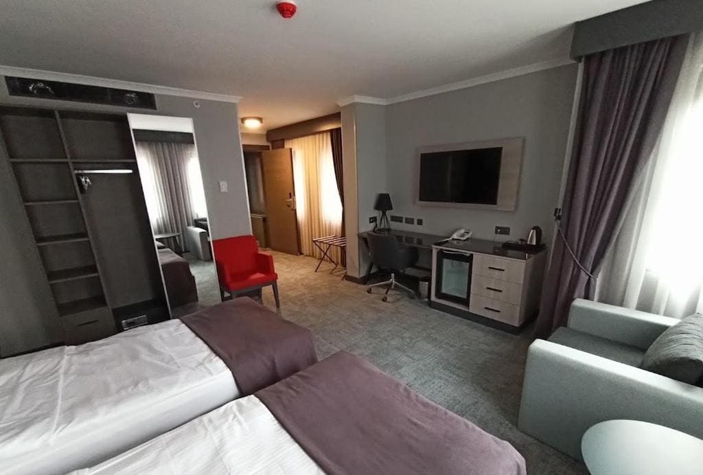 Family Room - Non-Smoking room - Image 2