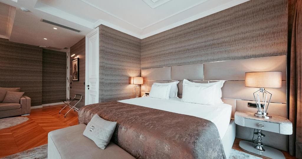 Deluxe Double Room room - Image 2