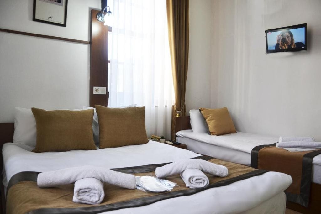 2nd Floor Small Double Room room - Image 1