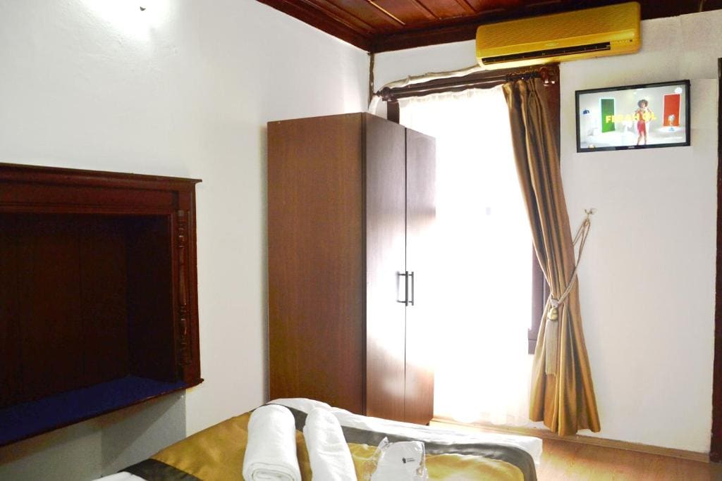 1st Floor Small Single Room room - Image 3