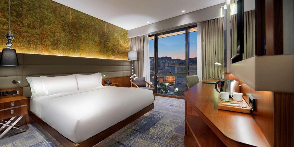 One-Bedroom King Suite with Terrace room - Image 1