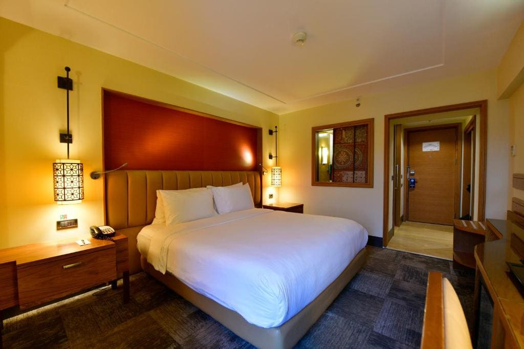 King Guest Room room - Image 1