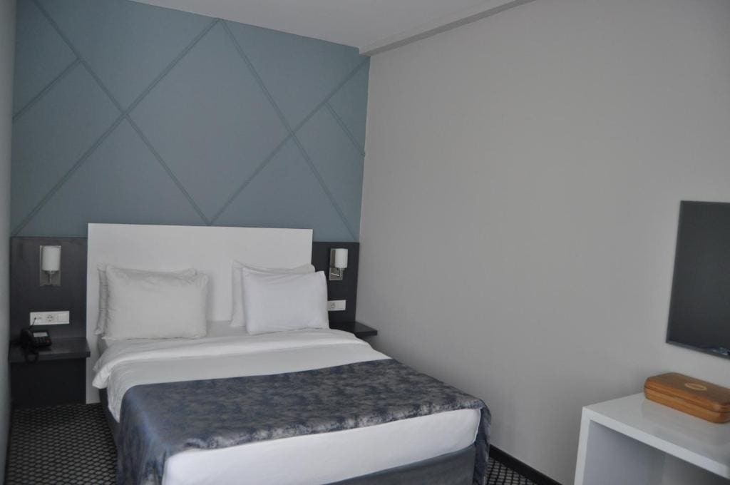 Standard Triple Room room - Image 2