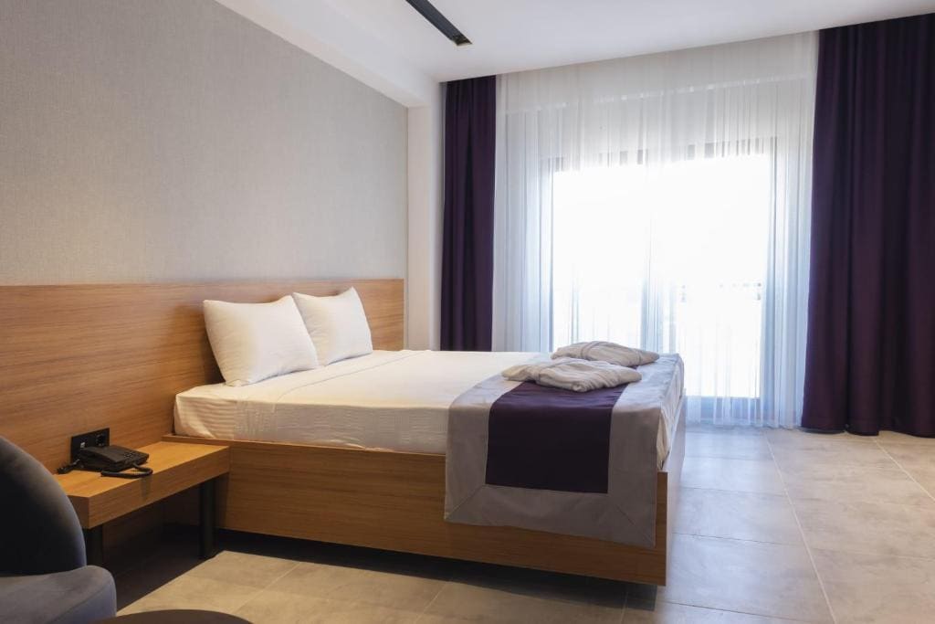 Standard Double Room room - Image 2